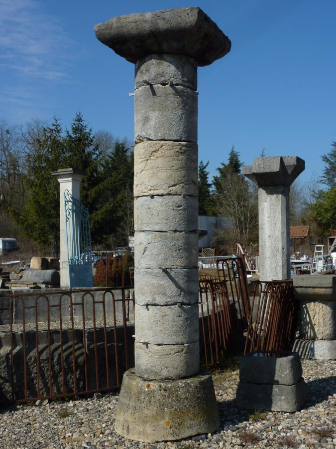 Antique column, Pillar  - Stone  - XVIIthC.