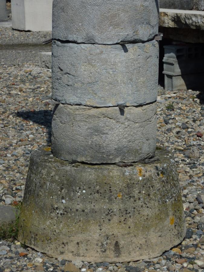 Colonne en pierre, Pilier en pierre  - Pierre  - XVII<sup>e</sup> S.