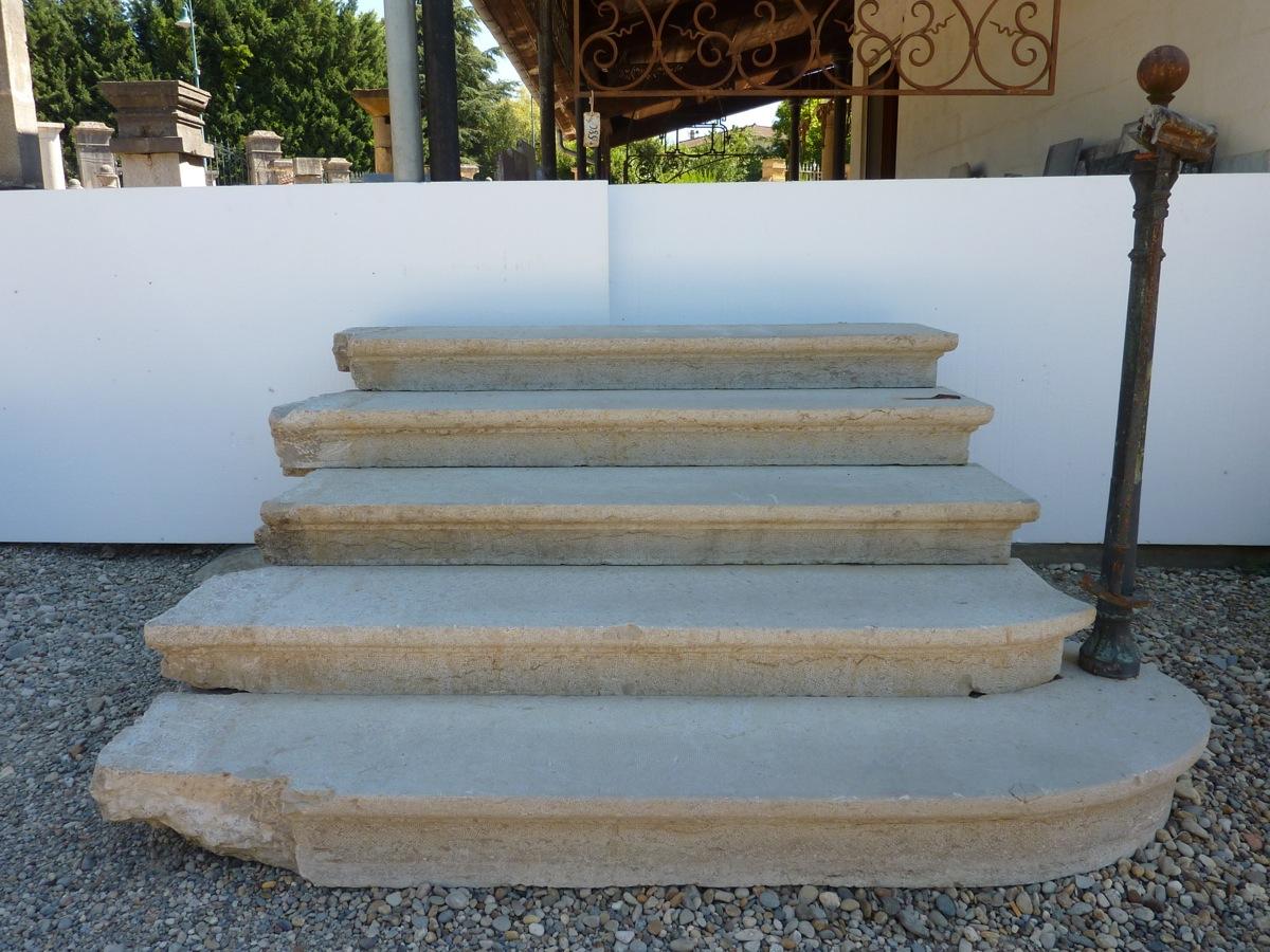 Antique stone stairs, Antique stone front steps  - Stone - Restauration - XIXth C.