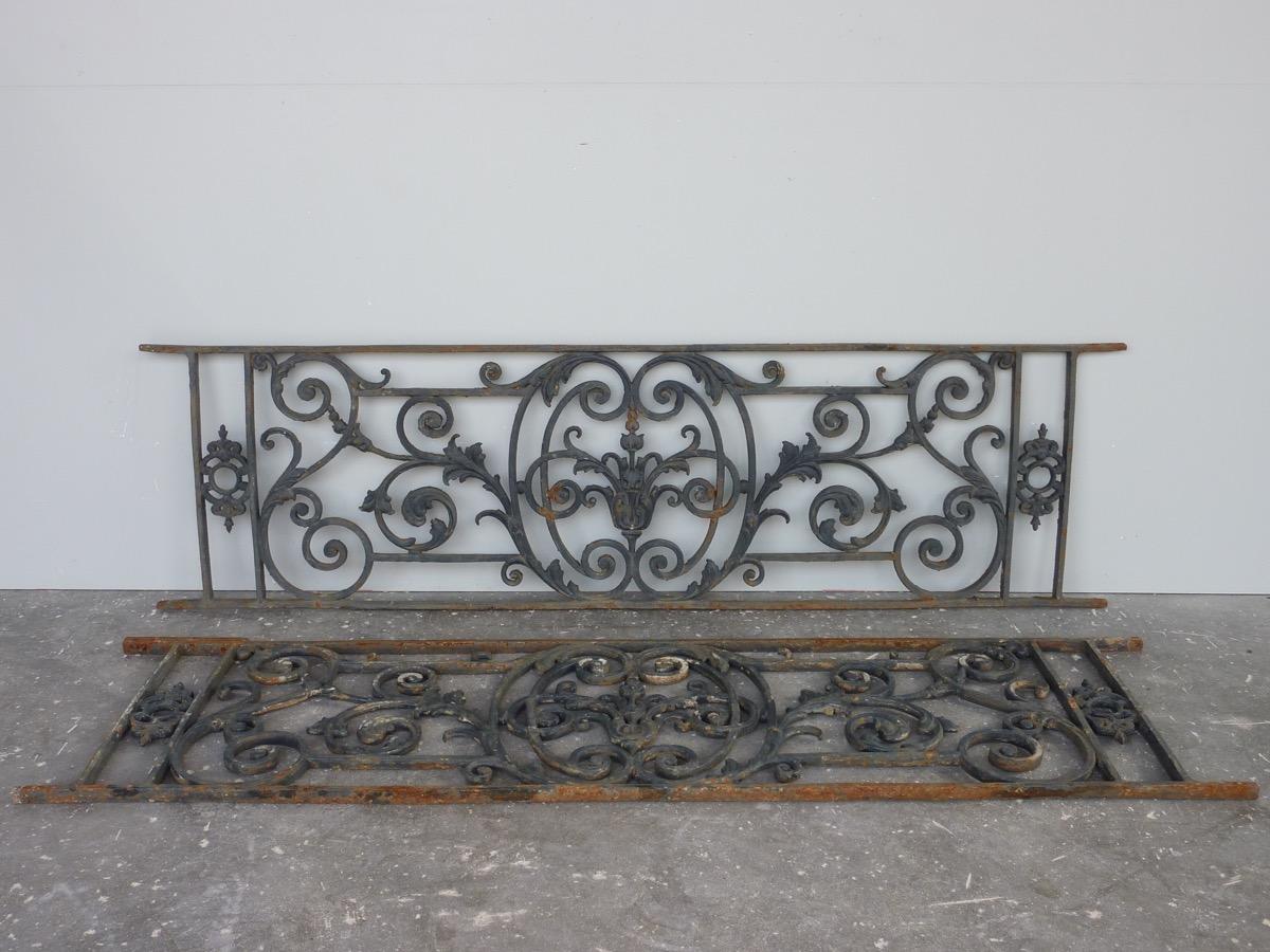 Balcon, Garde-corps ancien